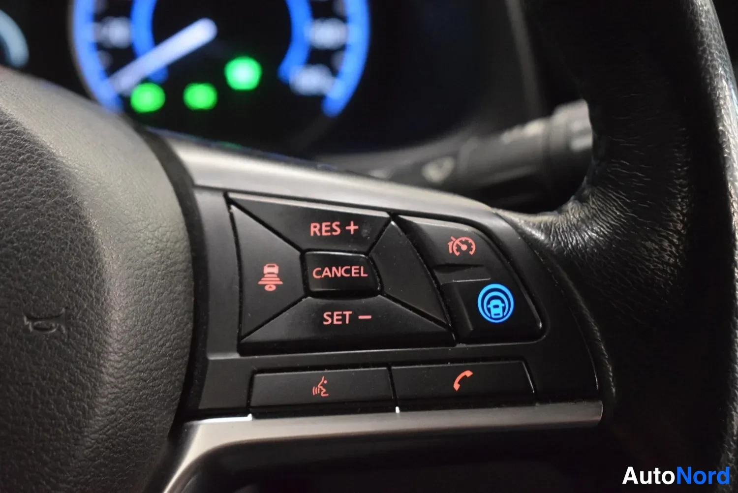 Musta Nissan Leaf 2018, ulkokuva 15 – Raisio