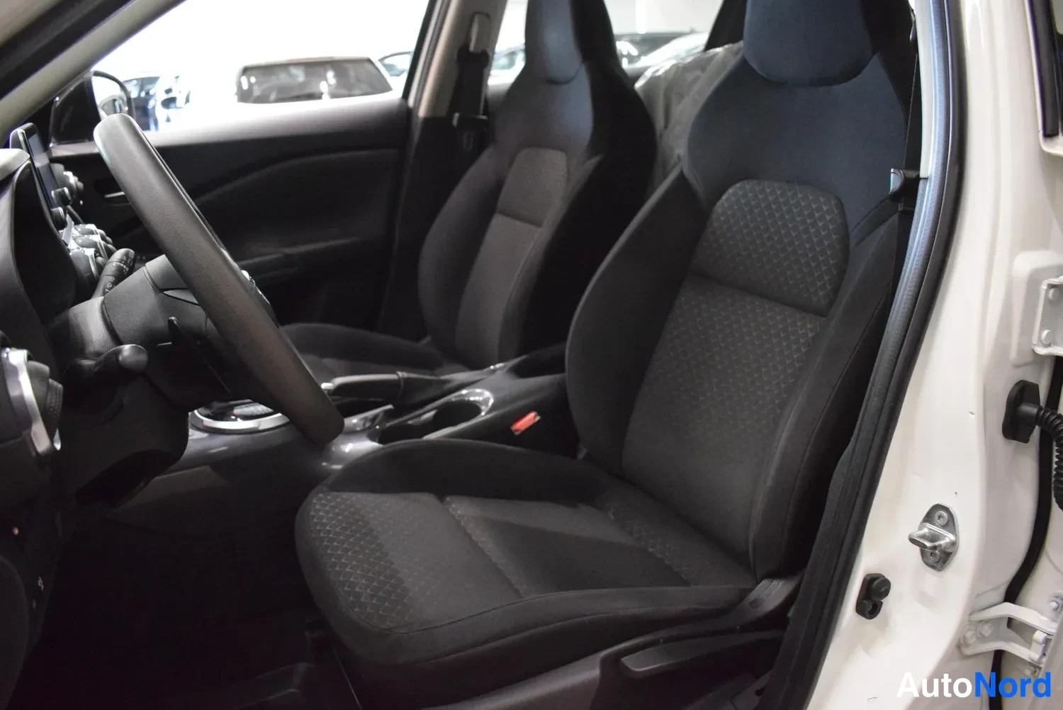 Valkoinen Nissan Juke 2022, ulkokuva 8 – Raisio