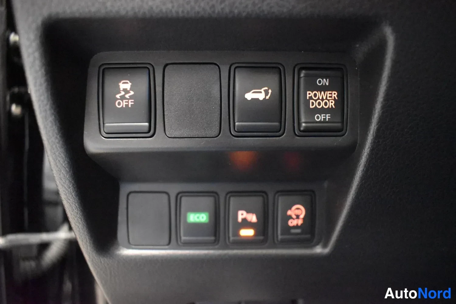 Musta Nissan X-Trail 2018, ulkokuva 14 – Raisio