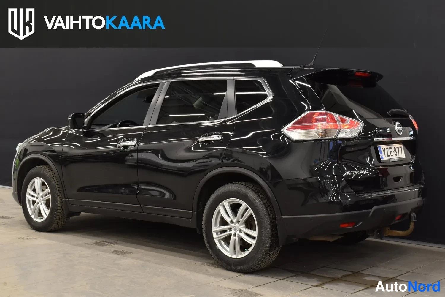 Musta Nissan X-Trail 2018, ulkokuva 3 – Raisio