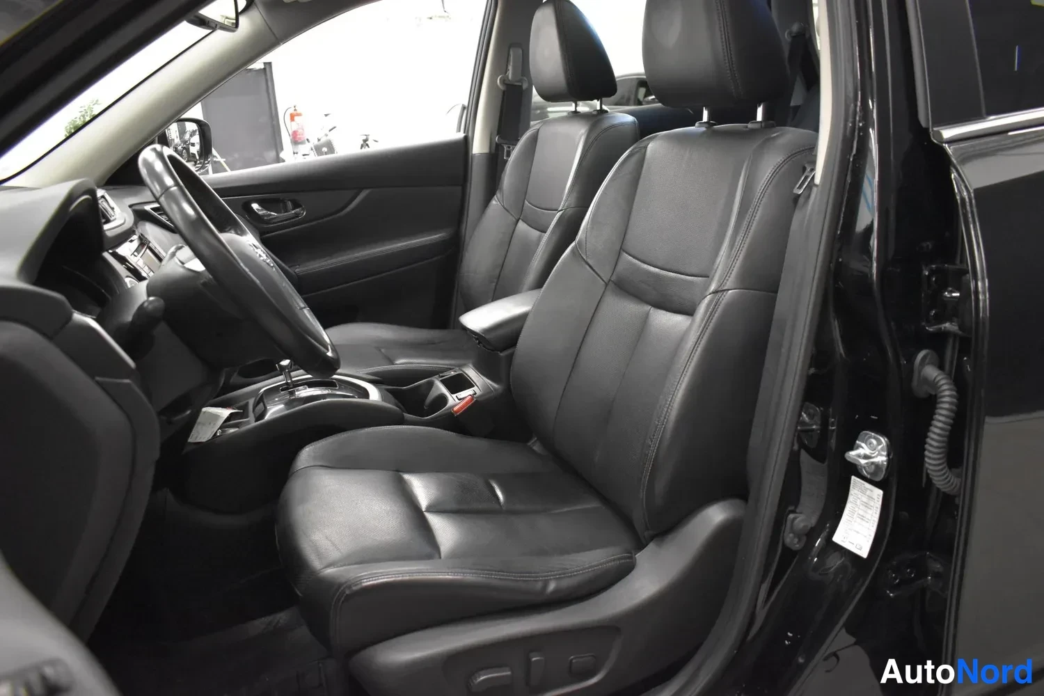 Musta Nissan X-Trail 2018, ulkokuva 8 – Raisio