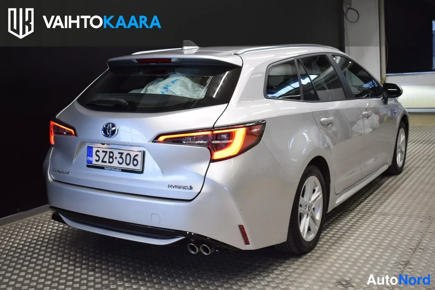 Hopea Toyota Corolla Touring 2021, takaviisto, kuva 6
