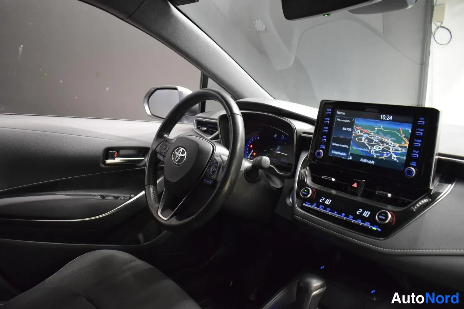 Hopea Toyota Corolla Touring 2021, kuva 12