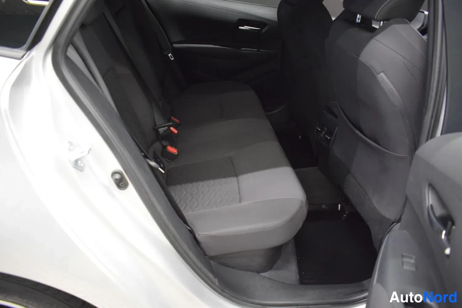 Hopea Toyota Corolla Touring 2021, kuva 21