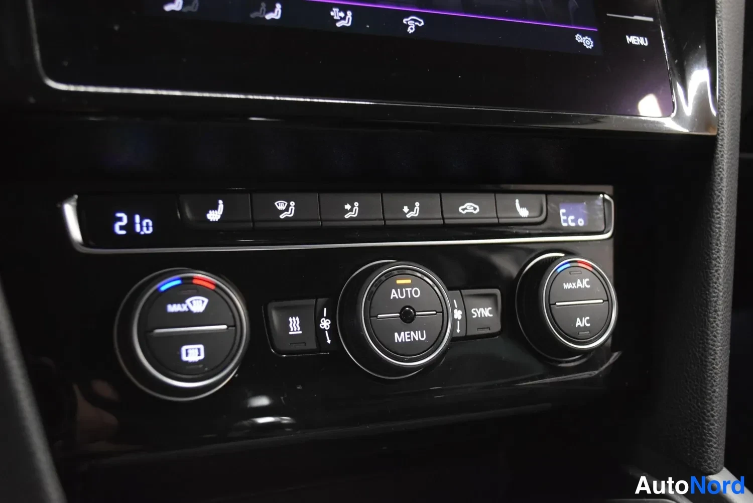 Valkoinen Volkswagen Passat Variant 2020, ulkokuva 25 – Raisio