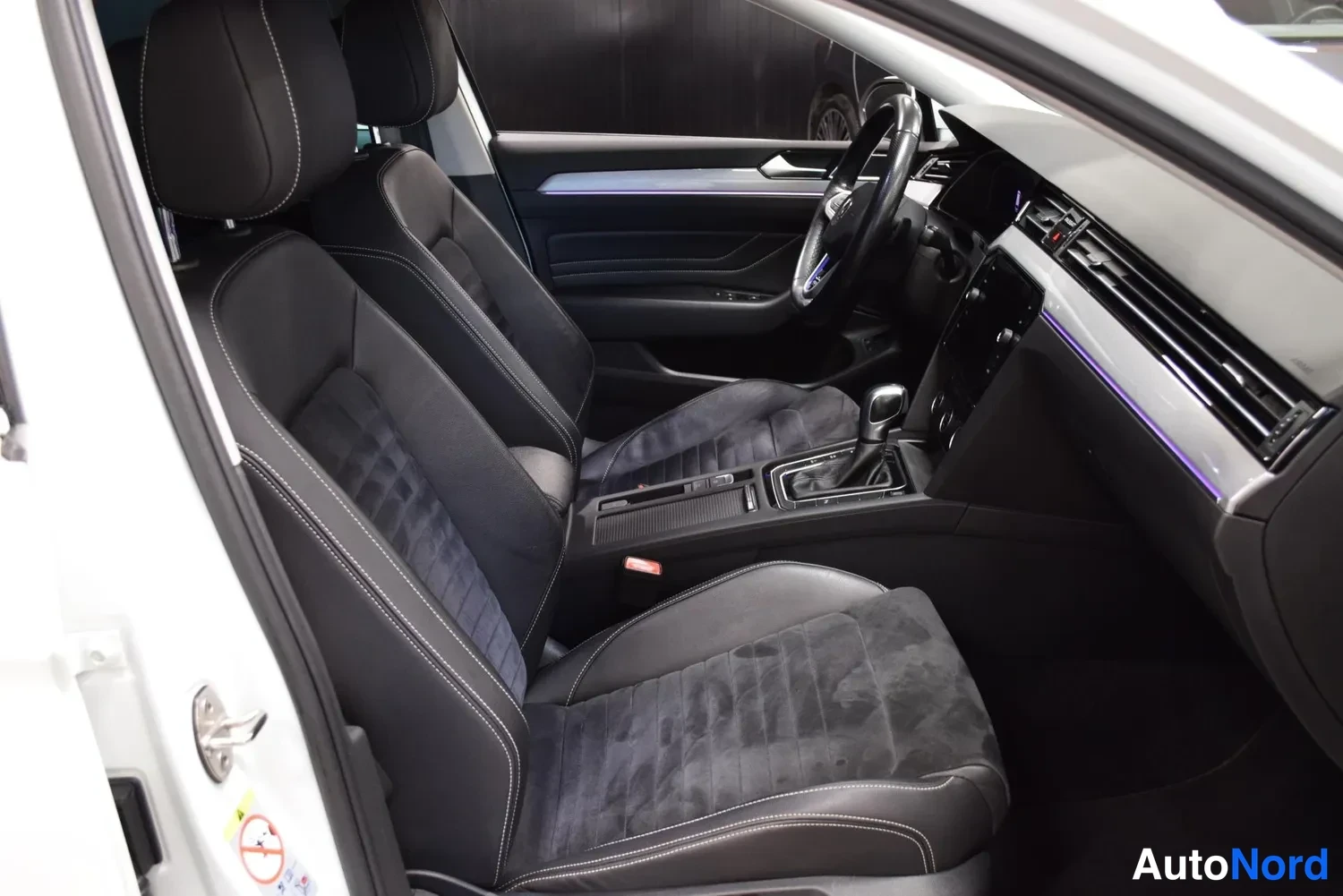Valkoinen Volkswagen Passat Variant 2020, ulkokuva 10 – Raisio