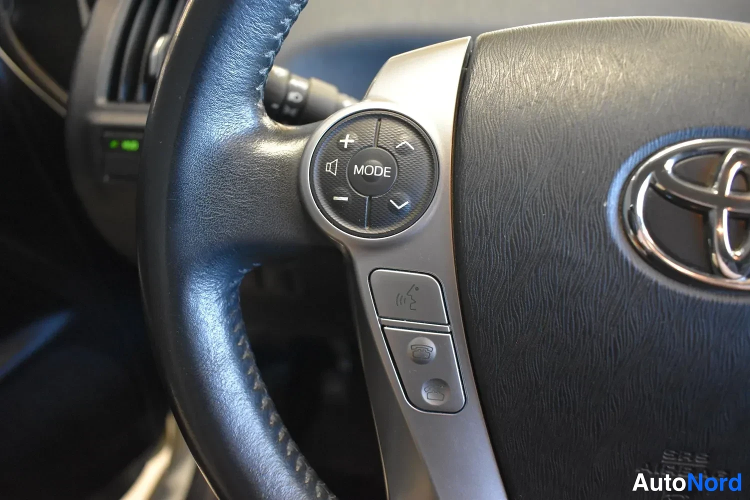 Valkoinen Toyota Prius+ 2016, ulkokuva 16 – Raisio
