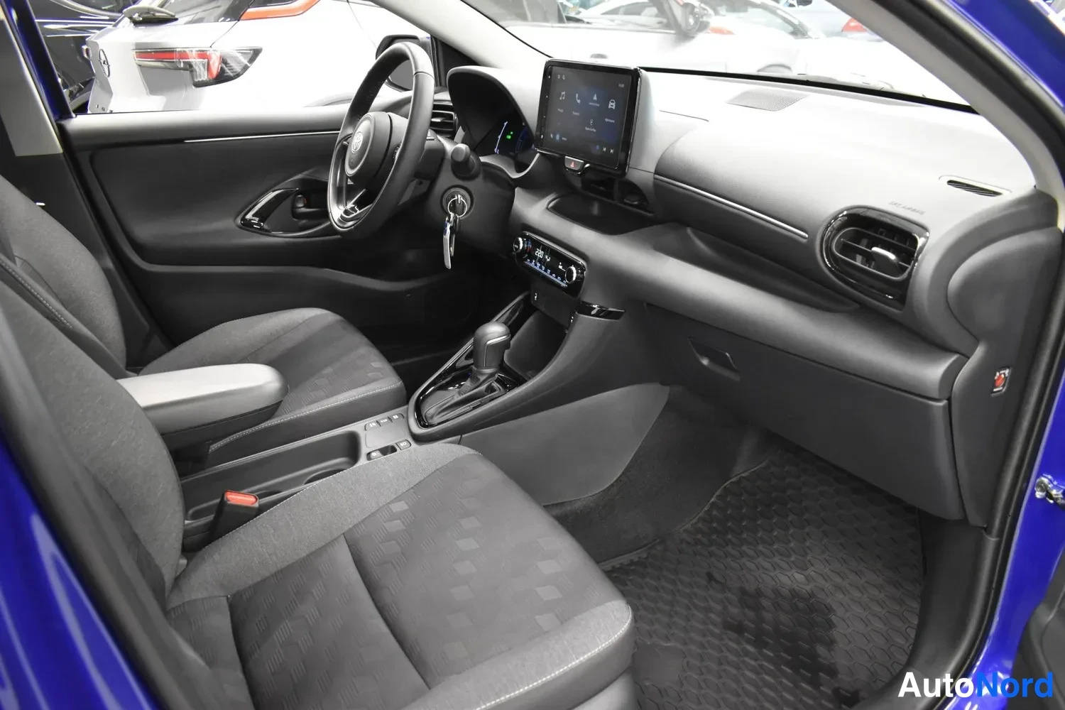 Sininen Toyota Yaris 2025, ulkokuva 12 – Raisio