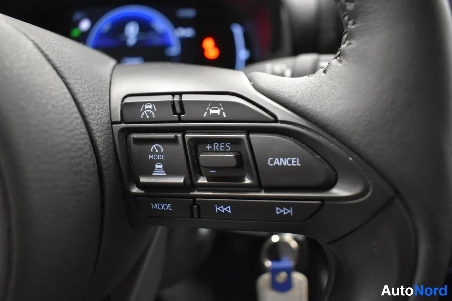 Sininen Toyota Yaris 2025, ulkokuva 15 – Raisio