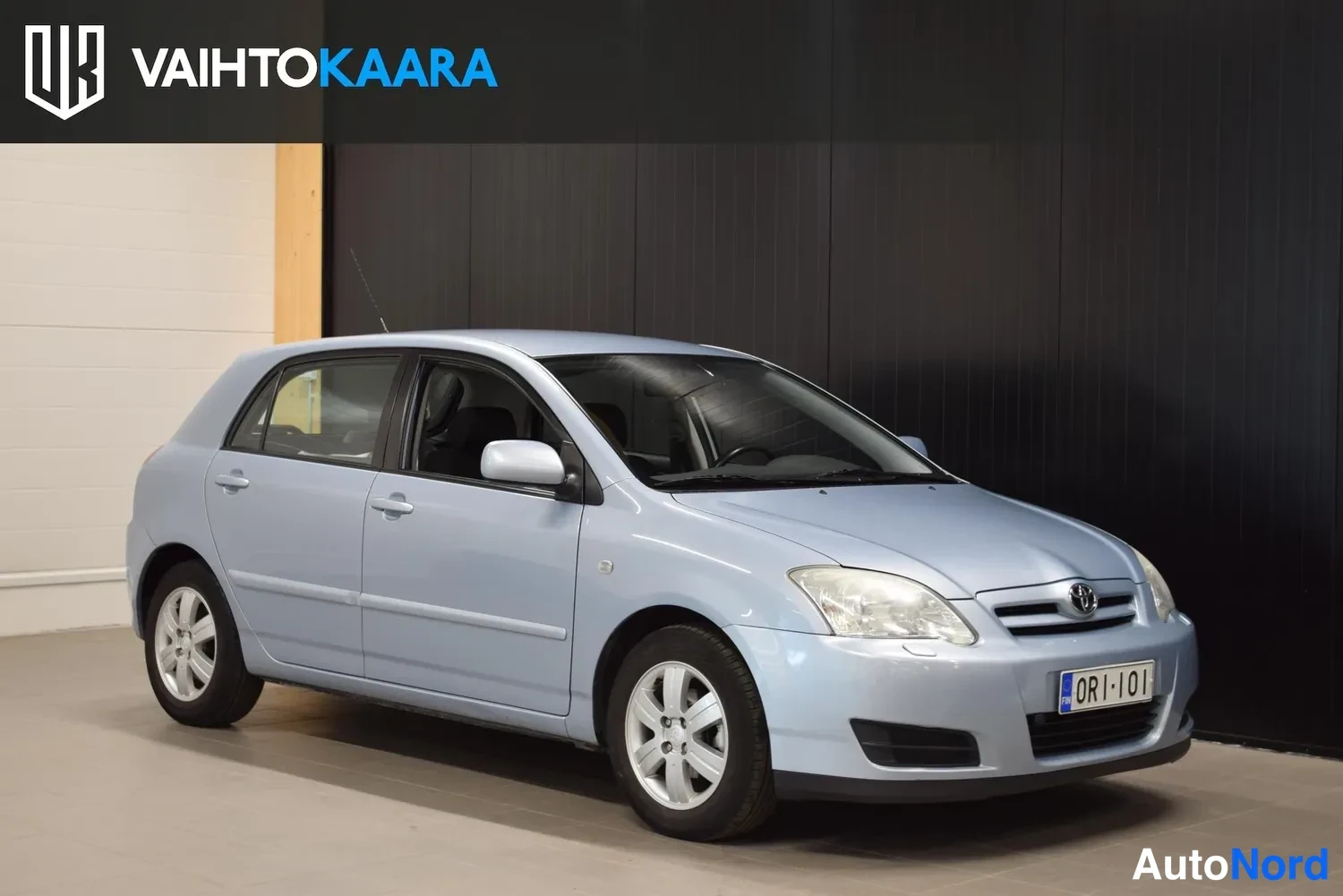 Sininen Toyota Corolla 2005, ulkokuva 6 – Raisio