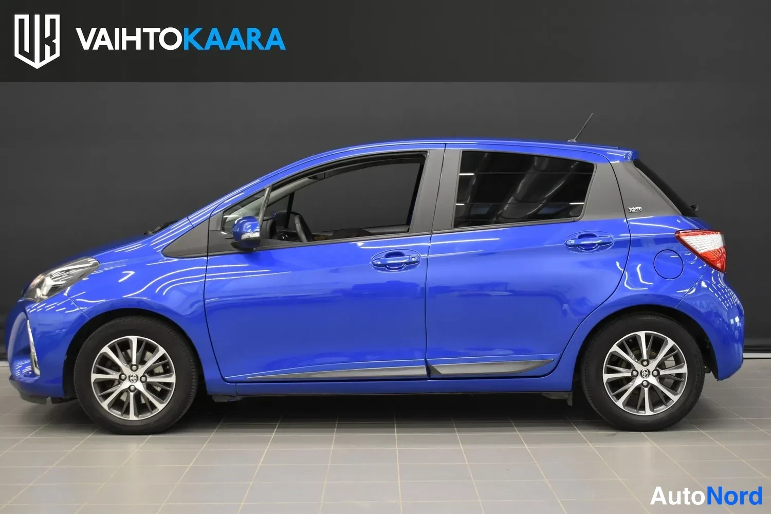 Sininen Toyota Yaris 2019, ulkokuva 2 – Raisio