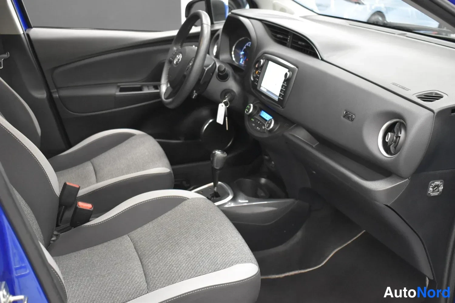 Sininen Toyota Yaris 2019, ulkokuva 14 – Raisio