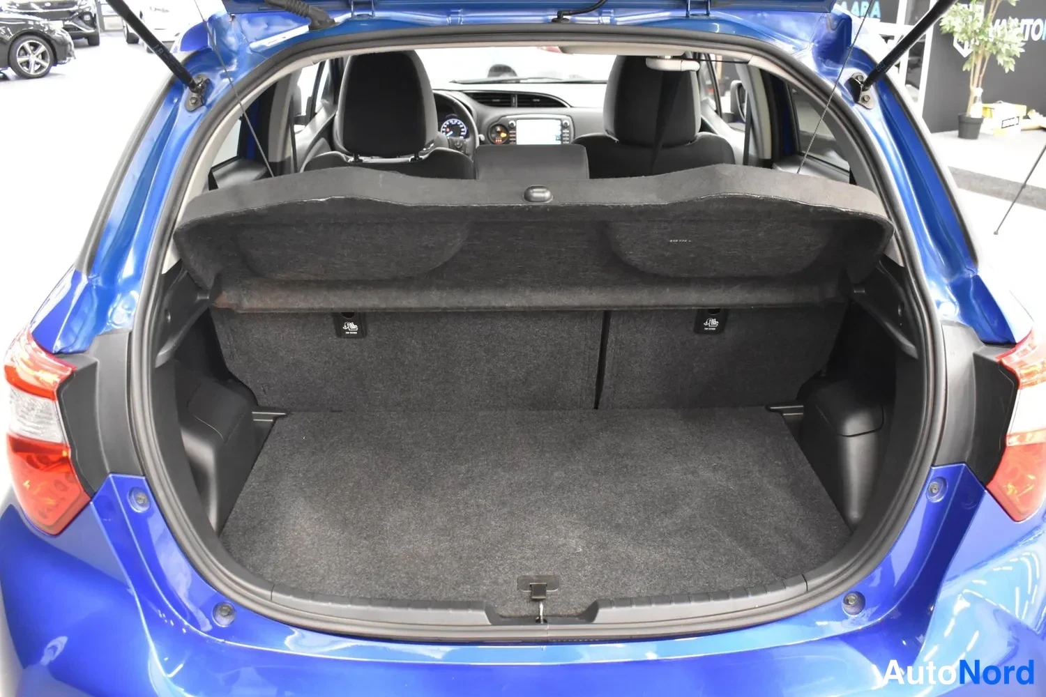 Sininen Toyota Yaris 2019, ulkokuva 10 – Raisio