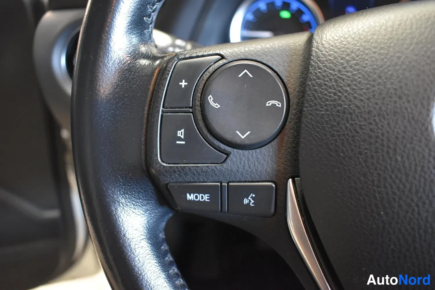 Valkoinen Toyota Corolla 2018, ulkokuva 16 – Raisio