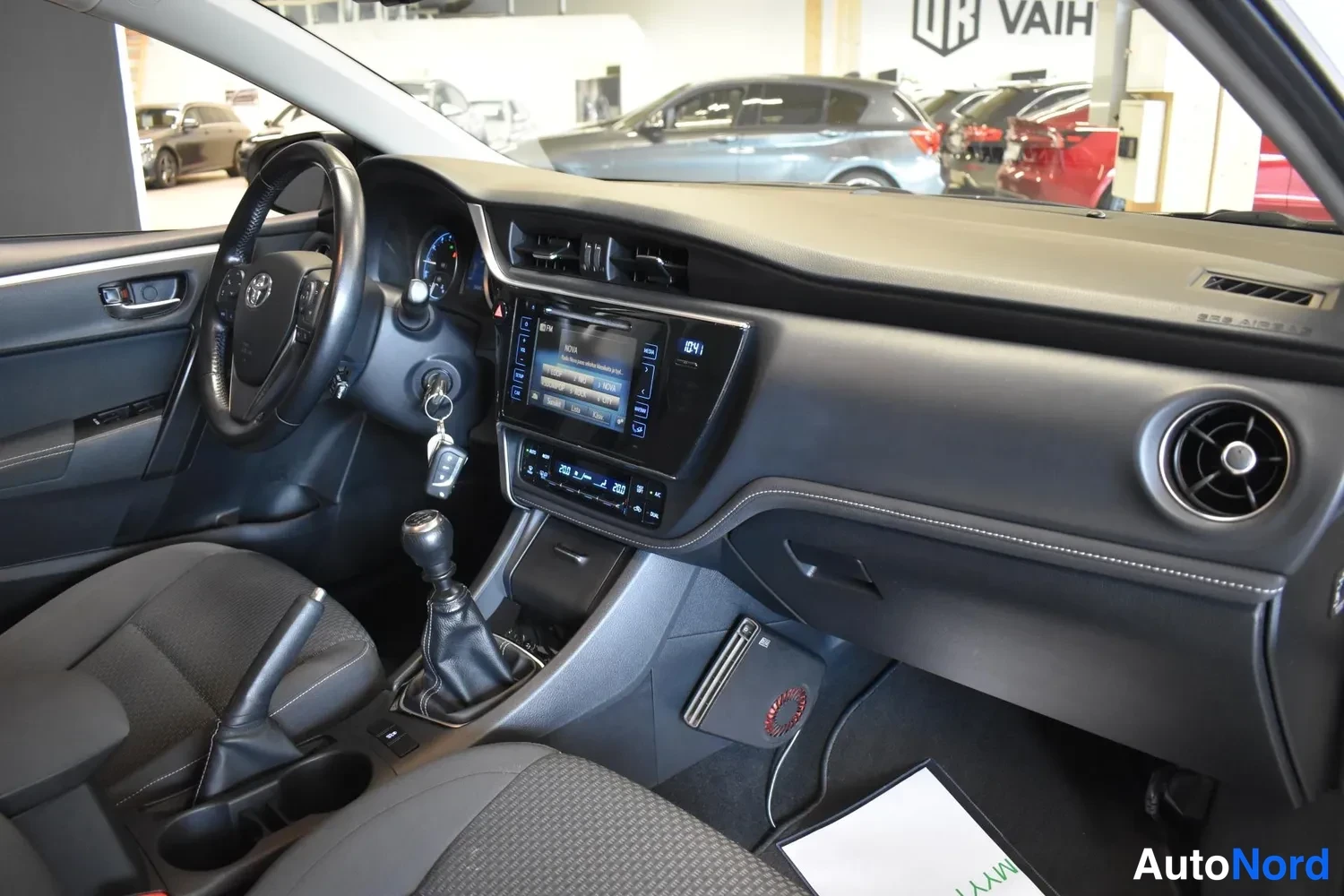 Valkoinen Toyota Corolla 2018, ulkokuva 9 – Raisio