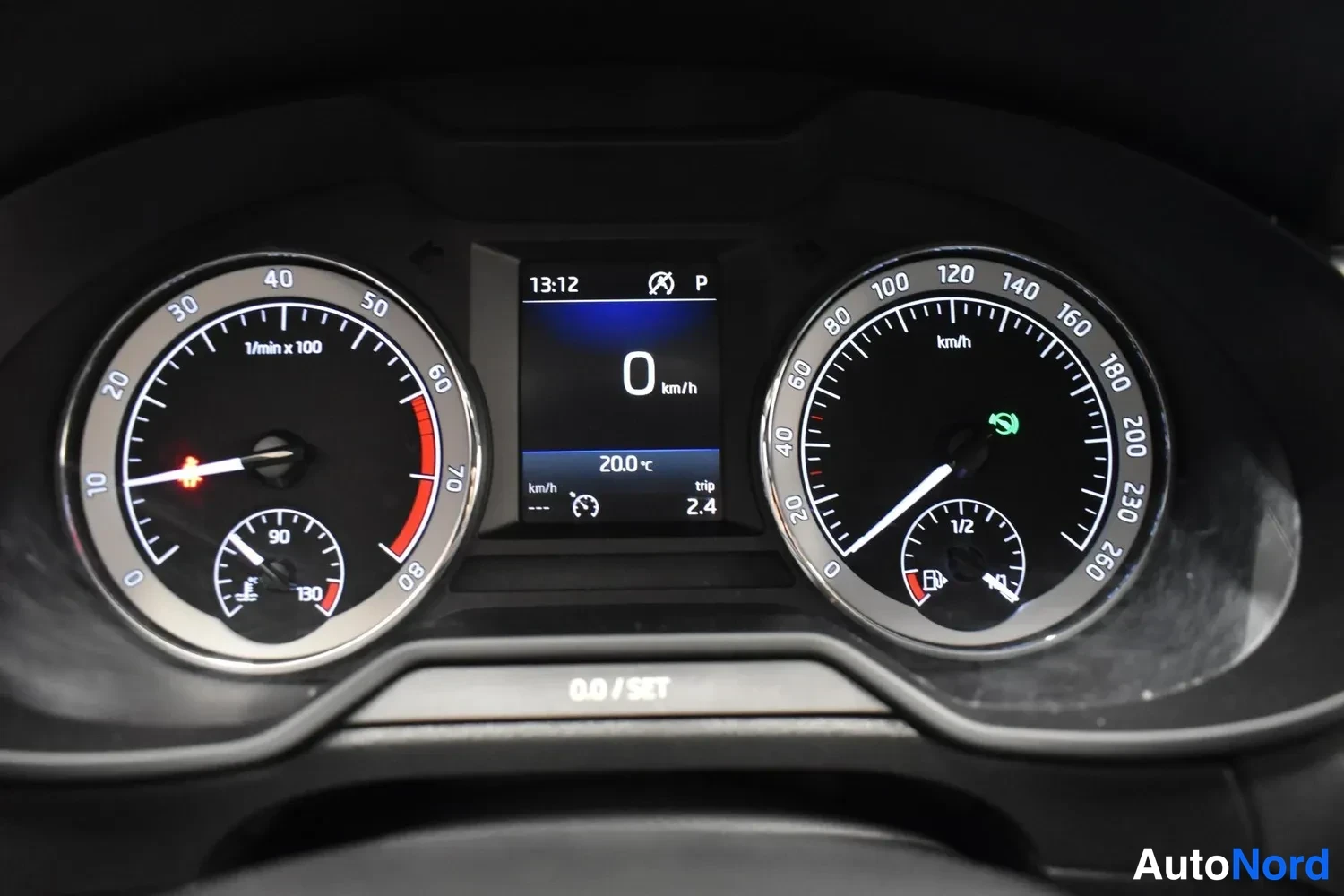 Musta Skoda Octavia 2019, kuva 19