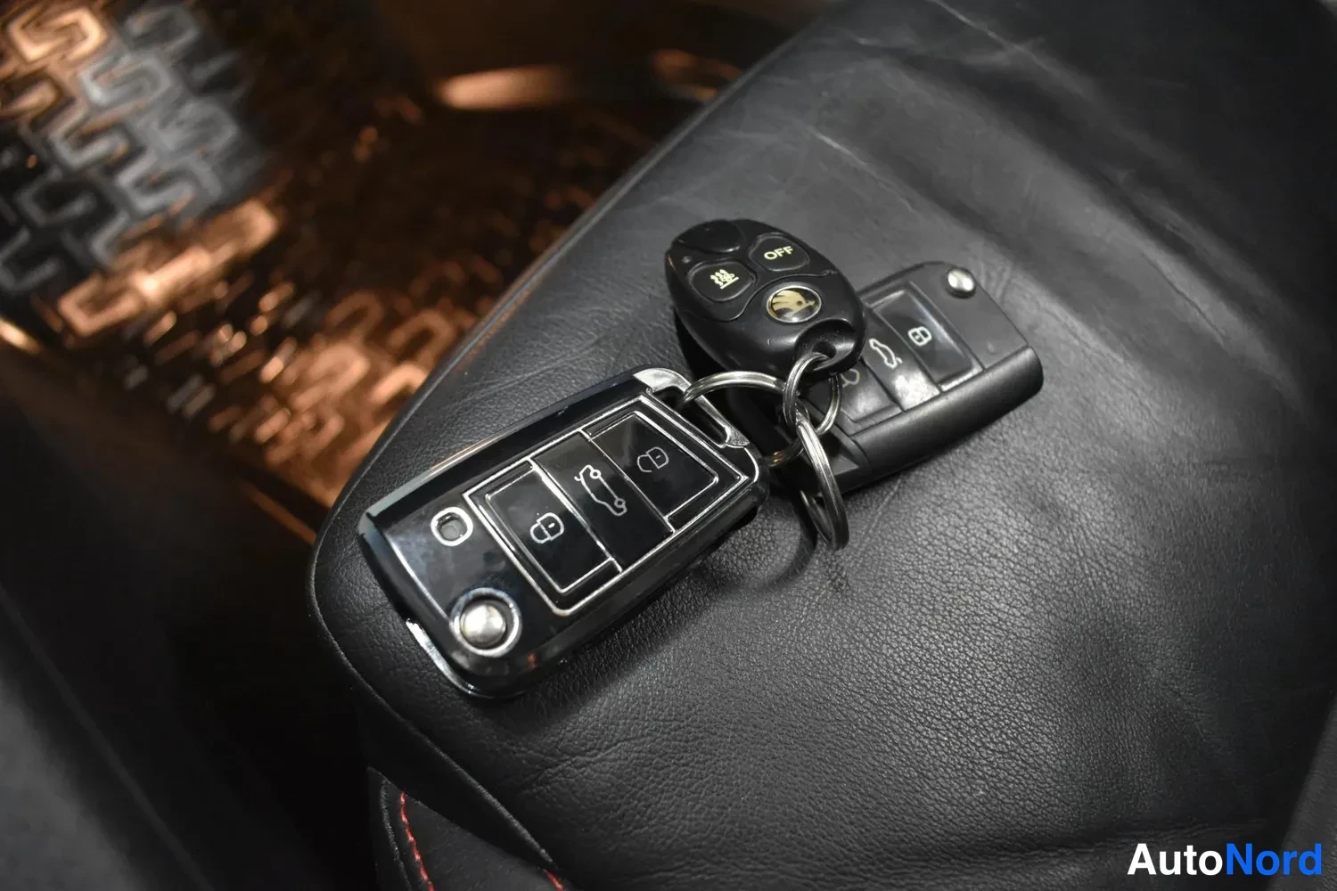 Musta Skoda Octavia 2016, ulkokuva 29 – Raisio