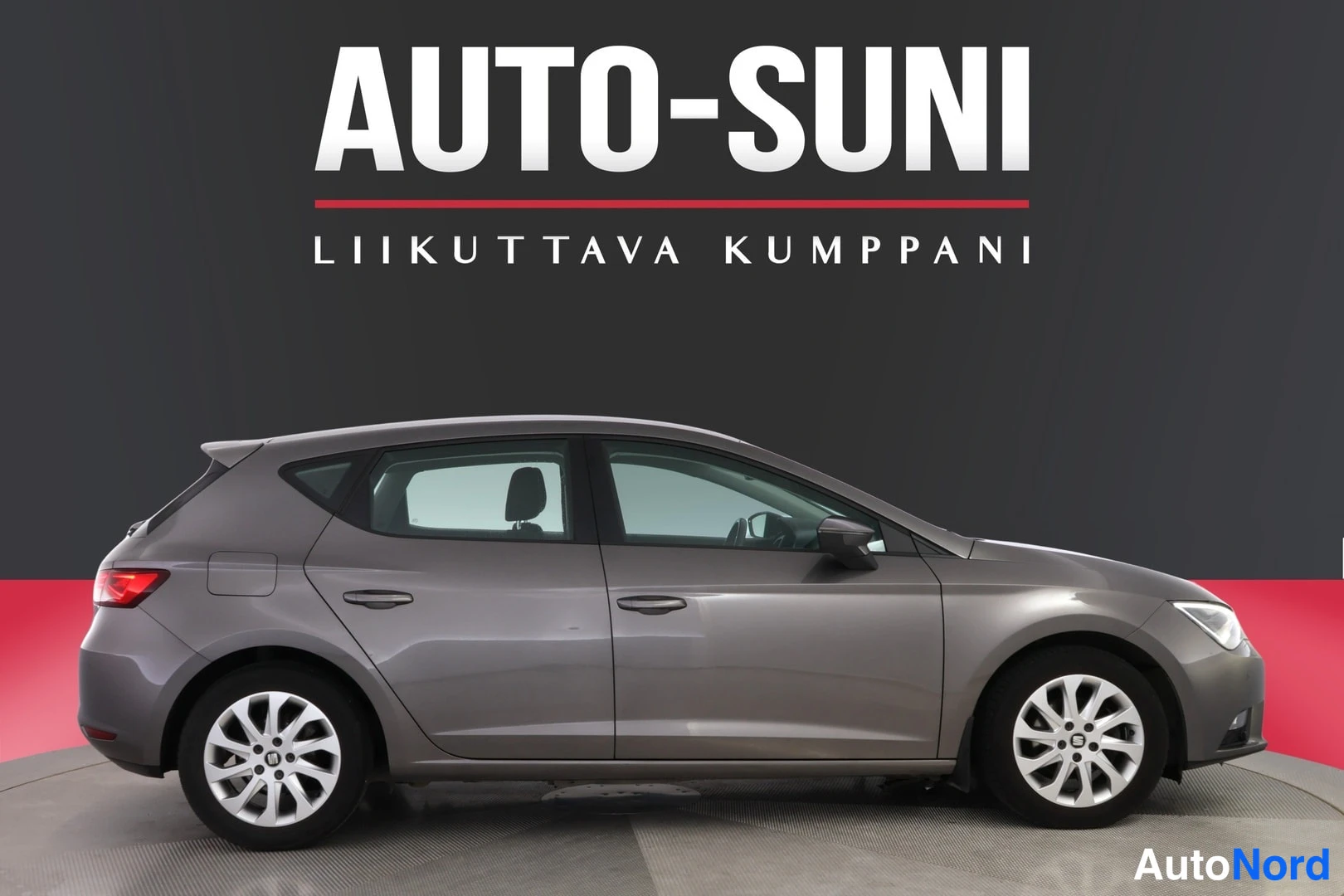 Harmaa Seat Leon 2016, sivulta, kuva 3