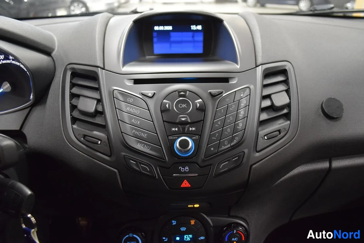Punainen Ford Fiesta 2016, ulkokuva 19 – Raisio