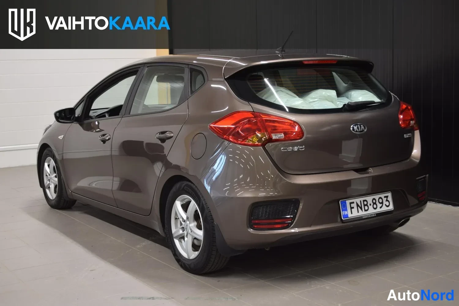 Beige Kia Ceed 2018, ulkokuva 3 – Raisio
