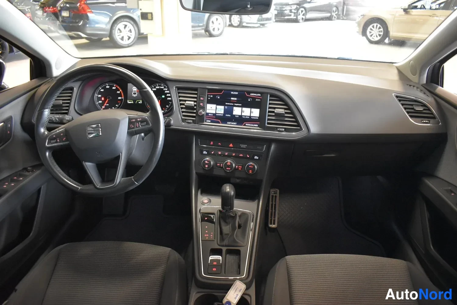 Musta Seat Leon ST 2017, ulkokuva 14 – Raisio