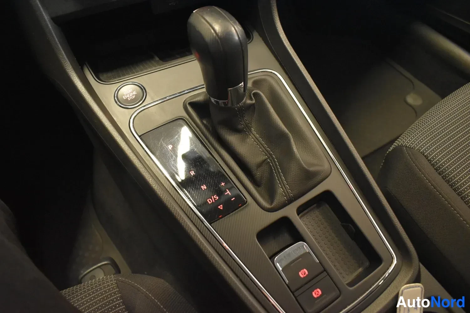 Musta Seat Leon ST 2017, ulkokuva 19 – Raisio