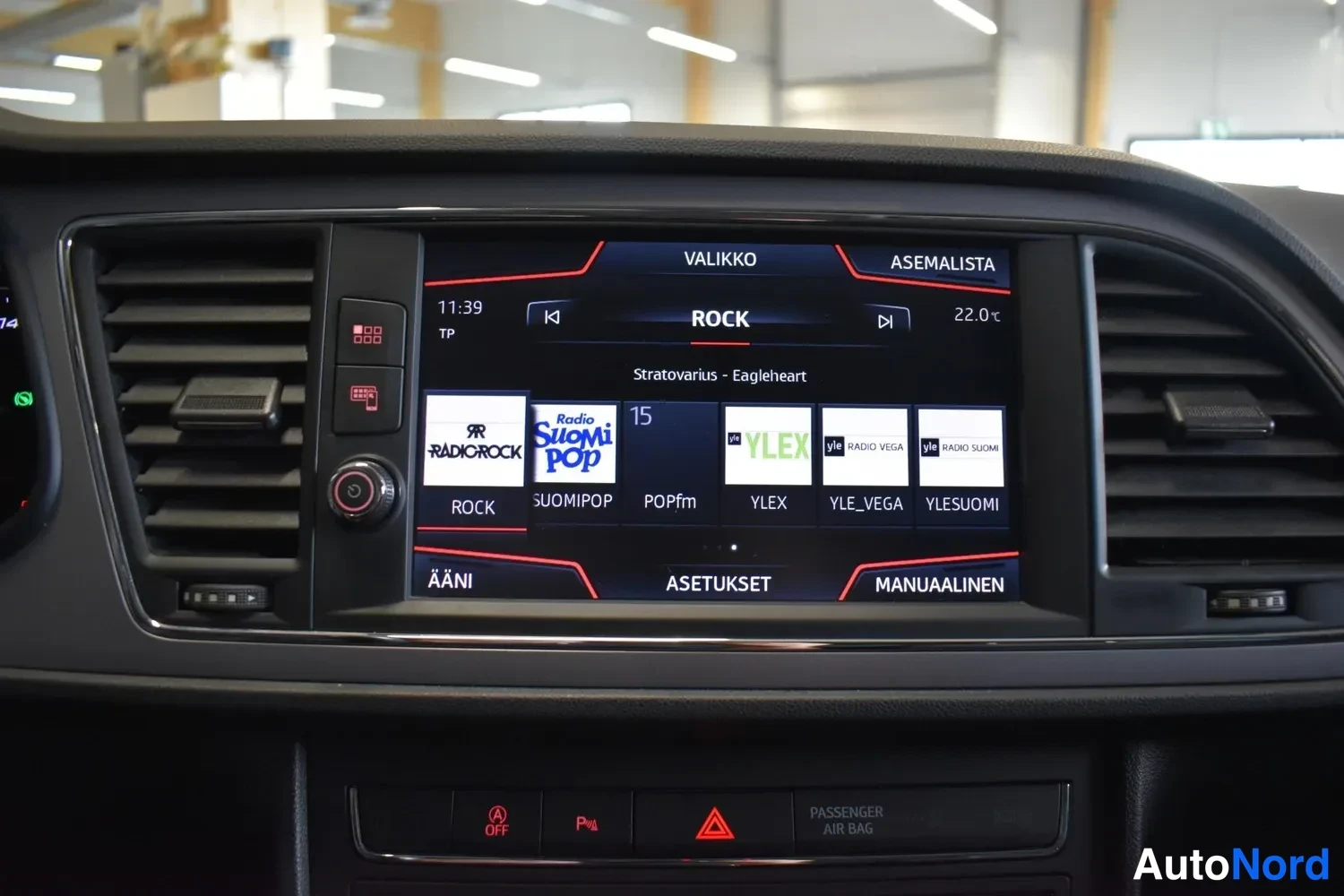 Musta Seat Leon ST 2017, ulkokuva 20 – Raisio