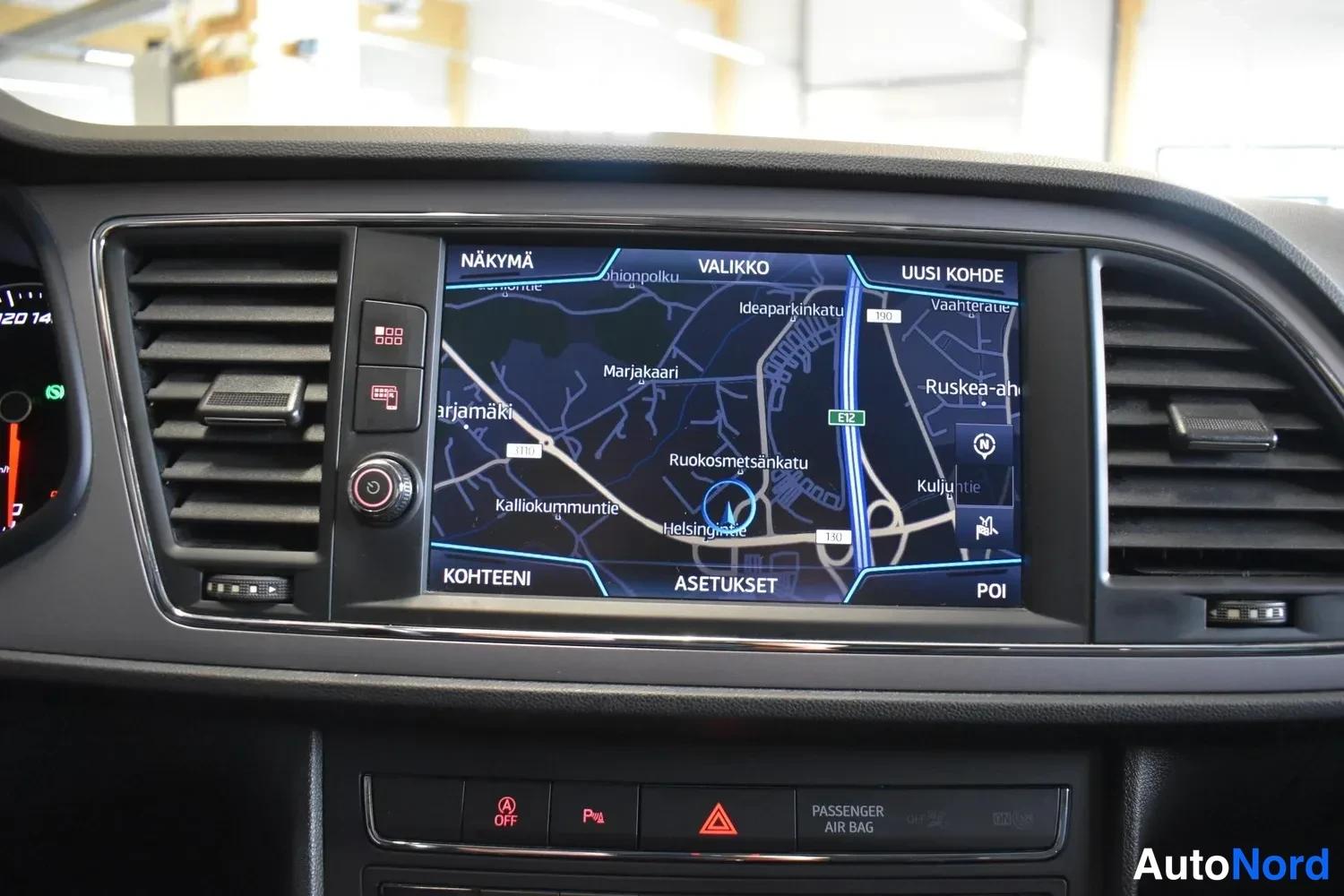 Musta Seat Leon ST 2017, ulkokuva 22 – Raisio