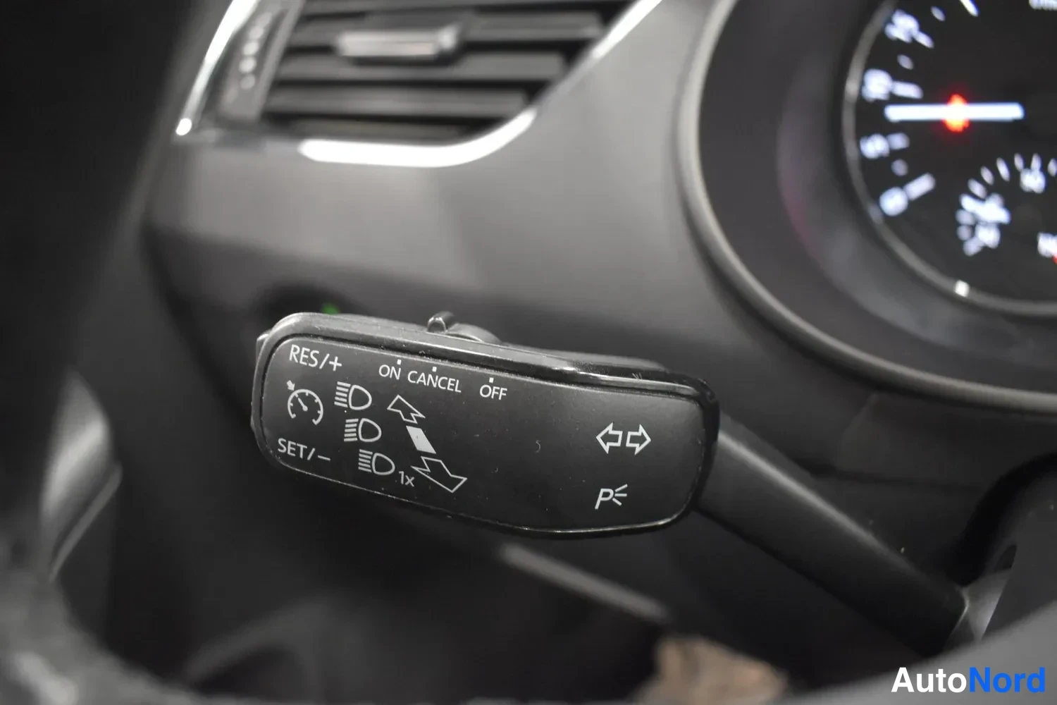 Valkoinen Skoda Octavia 2014, ulkokuva 17 – Raisio