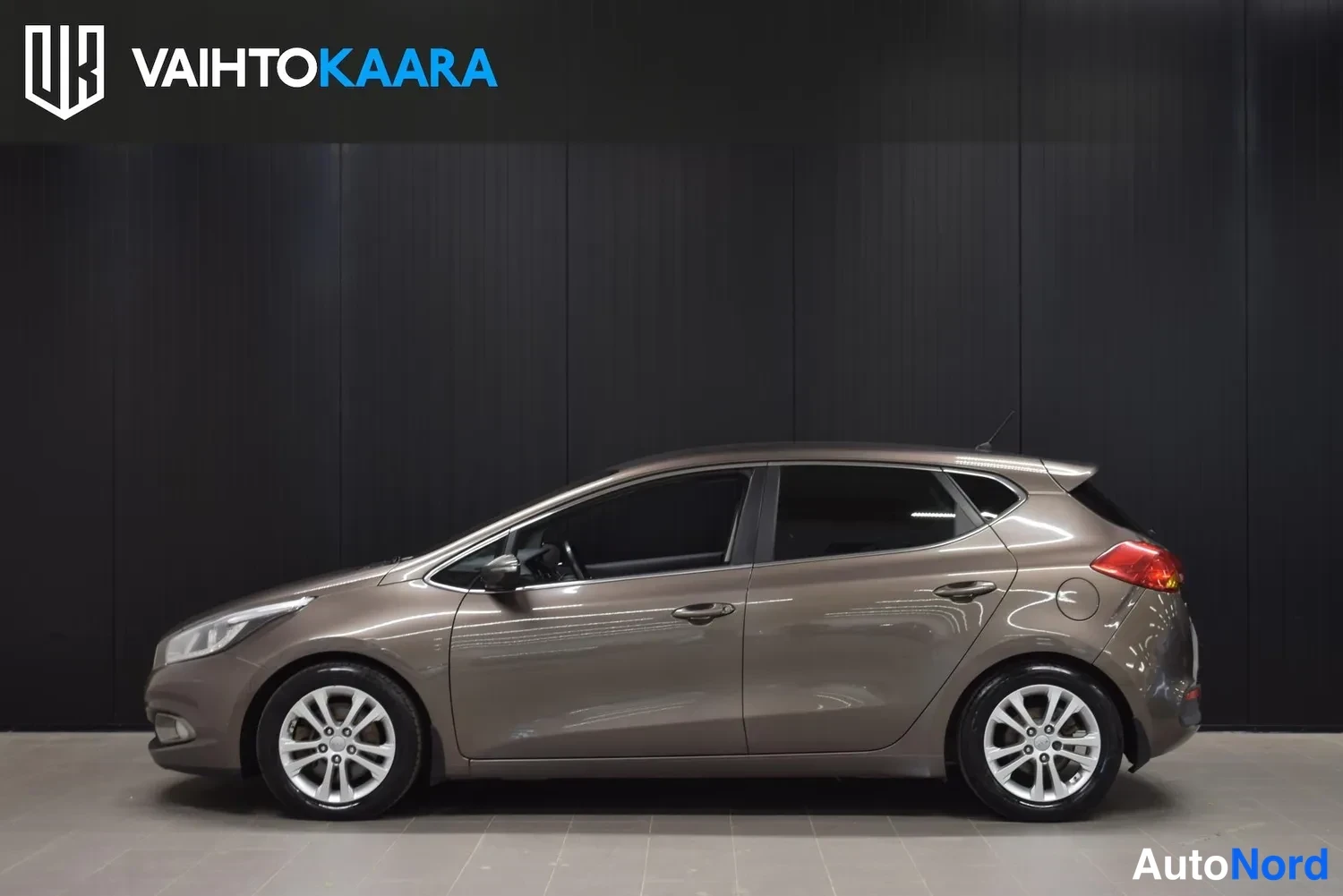 Ruskea Kia Ceed 2014, ulkokuva 2 – Raisio