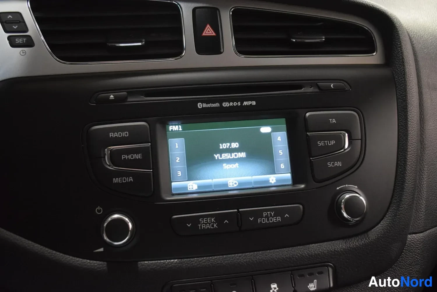 Ruskea Kia Ceed 2014, ulkokuva 18 – Raisio