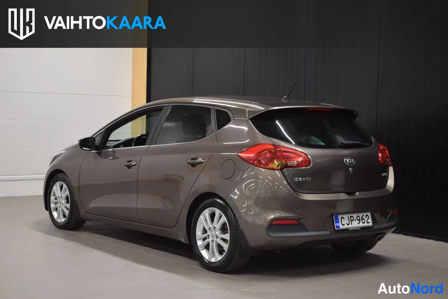 Ruskea Kia Ceed 2014, ulkokuva 3 – Raisio