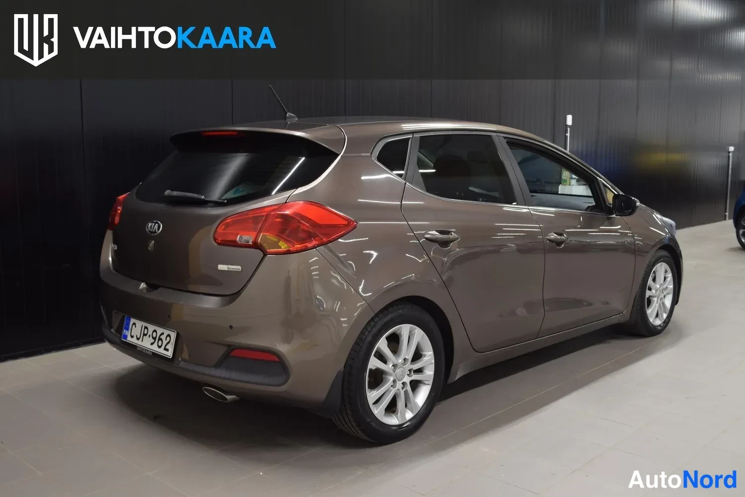 Ruskea Kia Ceed 2014, ulkokuva 4 – Raisio