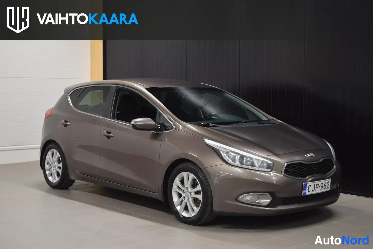 Ruskea Kia Ceed 2014, ulkokuva 6 – Raisio