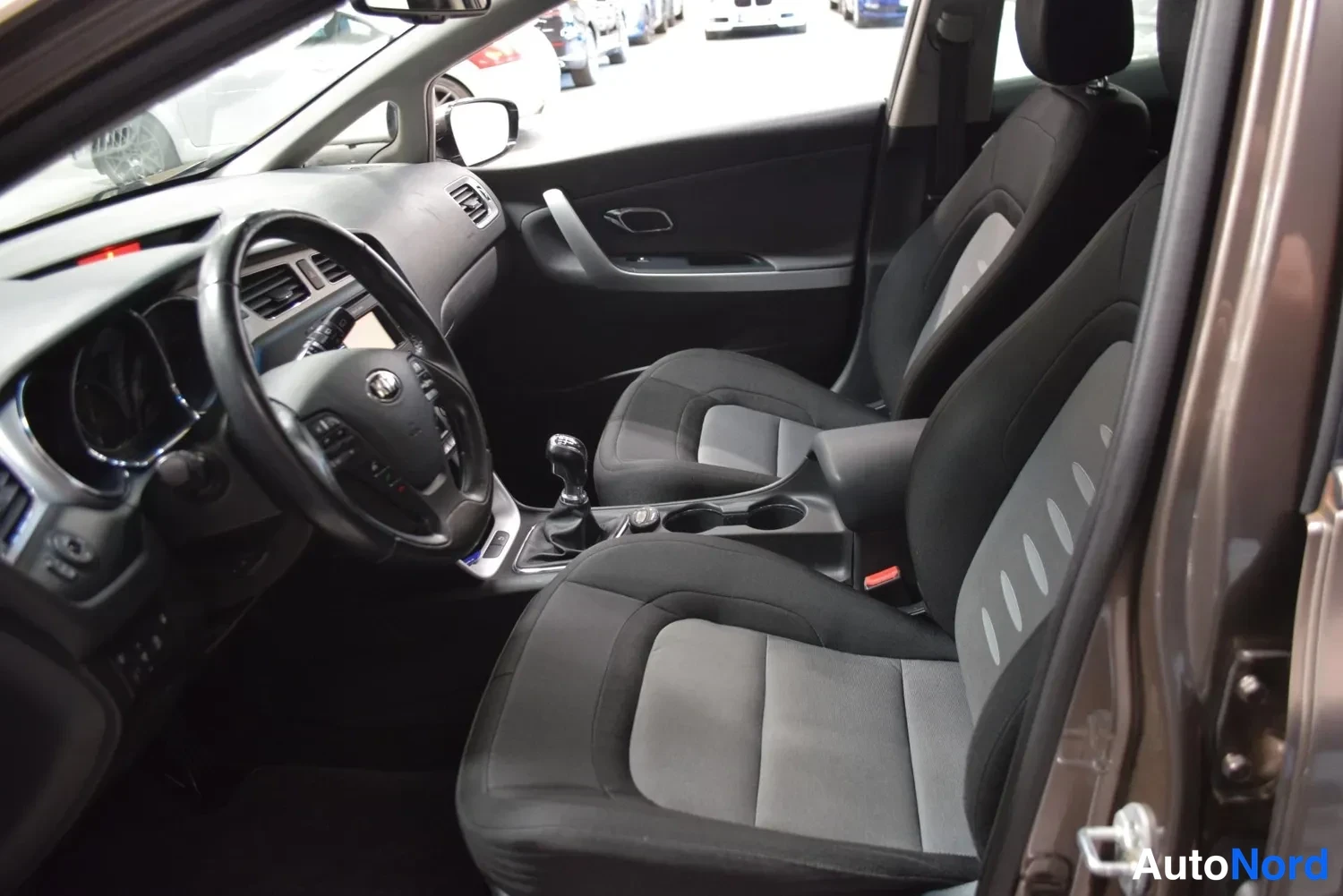 Ruskea Kia Ceed 2014, ulkokuva 7 – Raisio