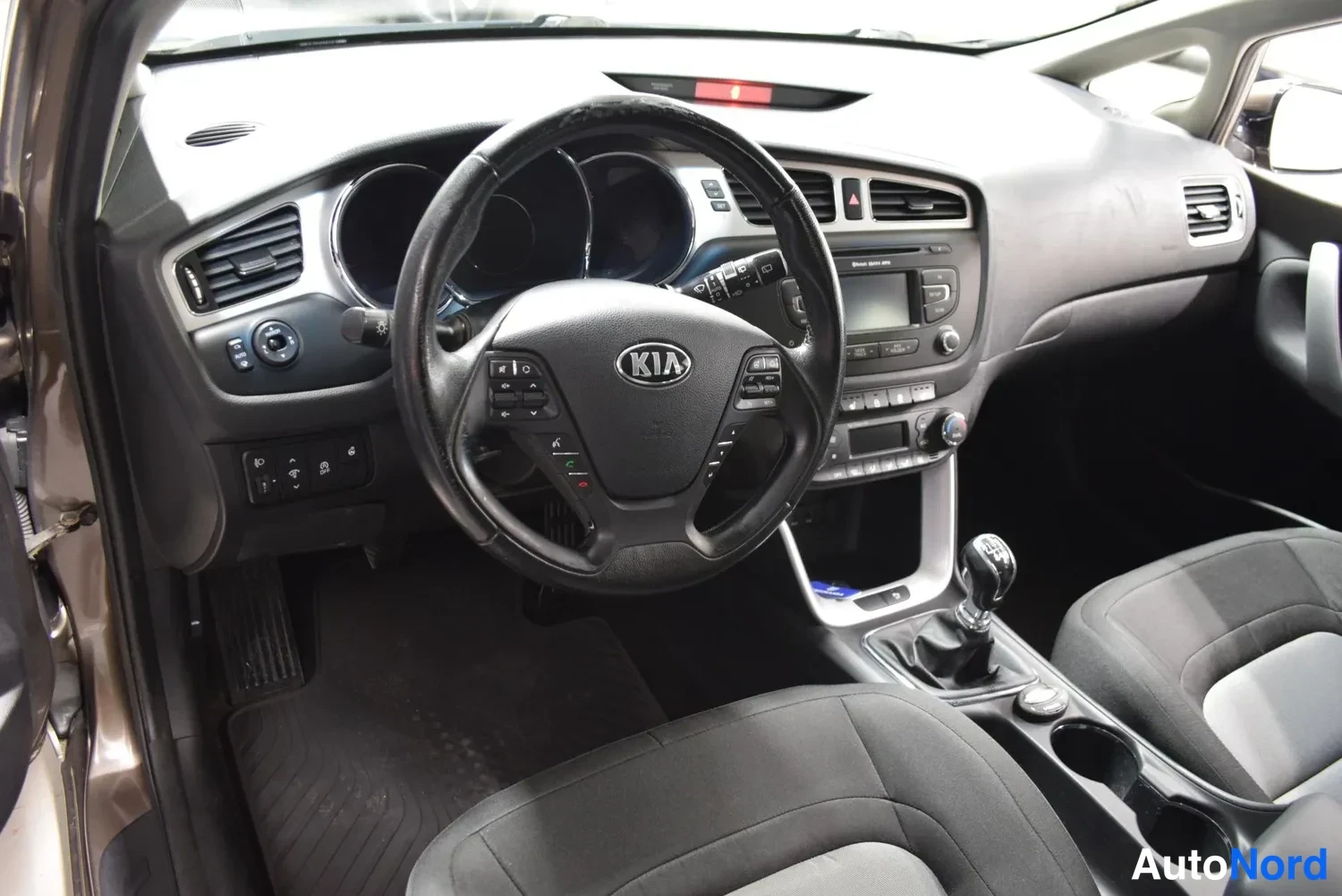 Ruskea Kia Ceed 2014, ulkokuva 8 – Raisio