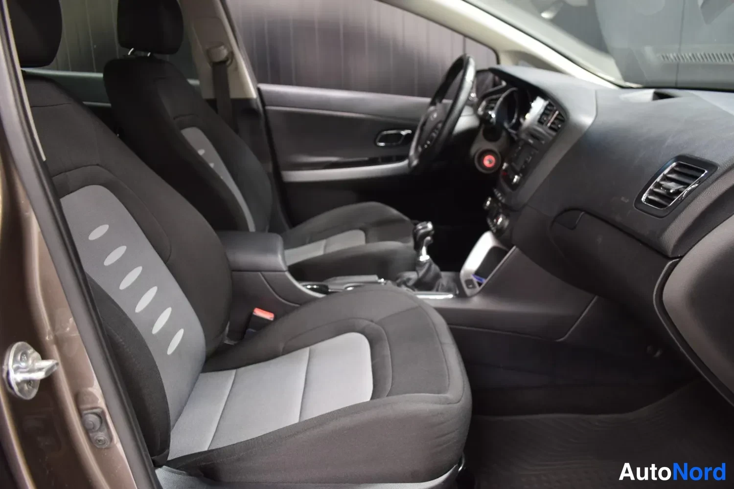 Ruskea Kia Ceed 2014, ulkokuva 10 – Raisio