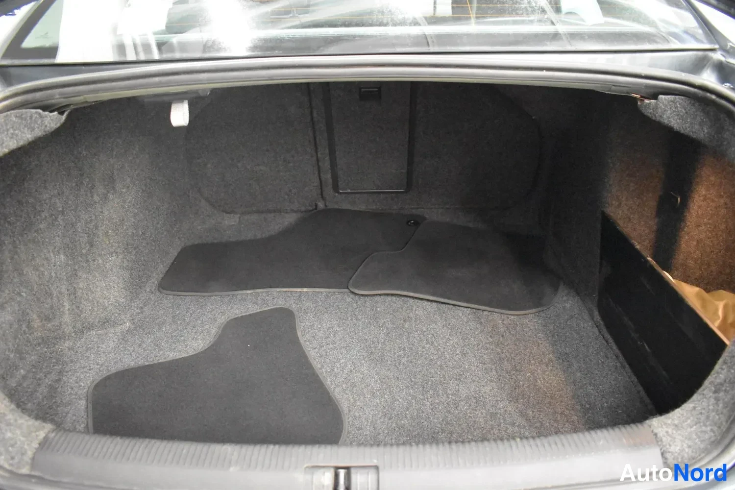 Harmaa Volkswagen Jetta 2007, ulkokuva 20 – Raisio
