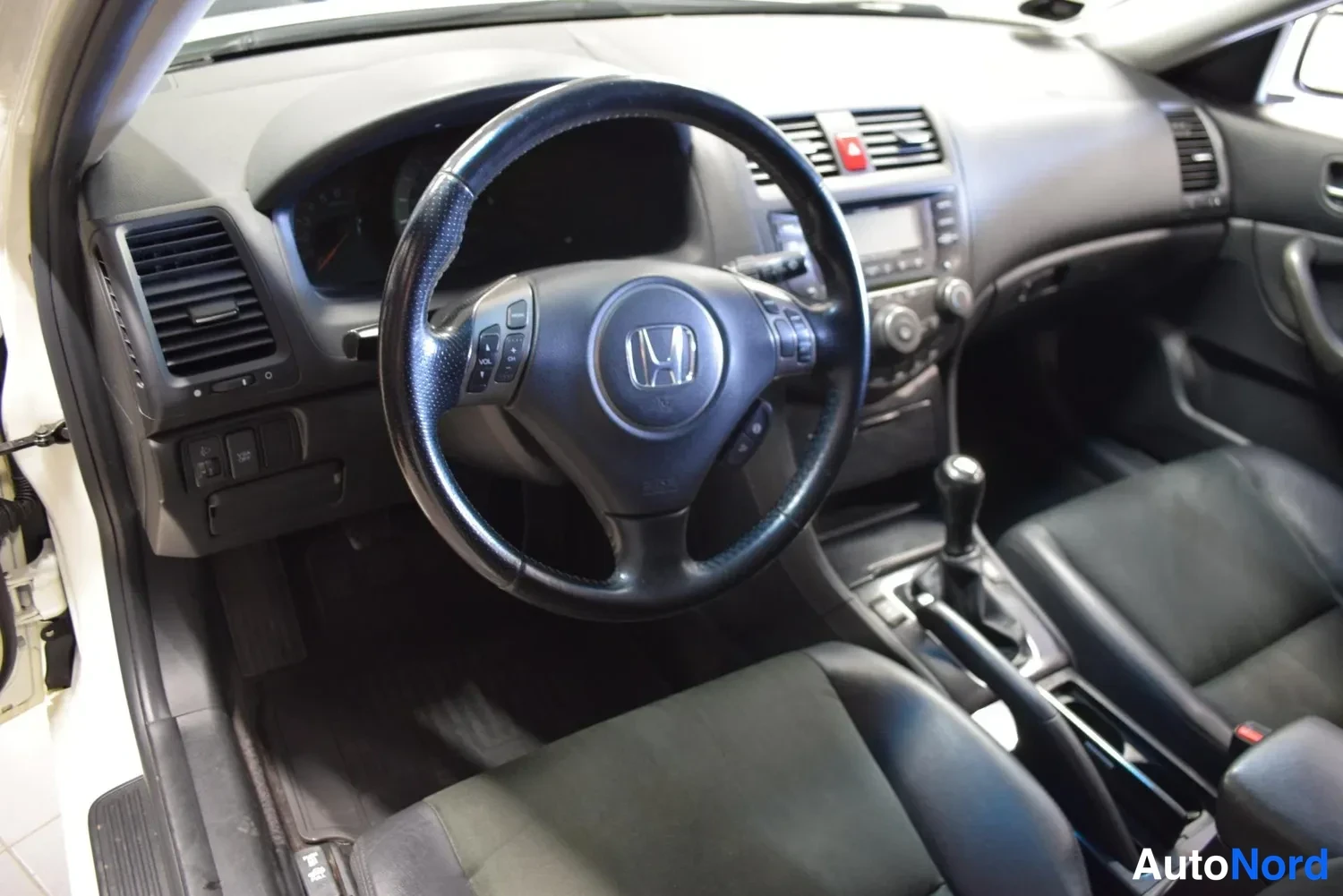 Valkoinen Honda Accord 2008, ulkokuva 8 – Raisio