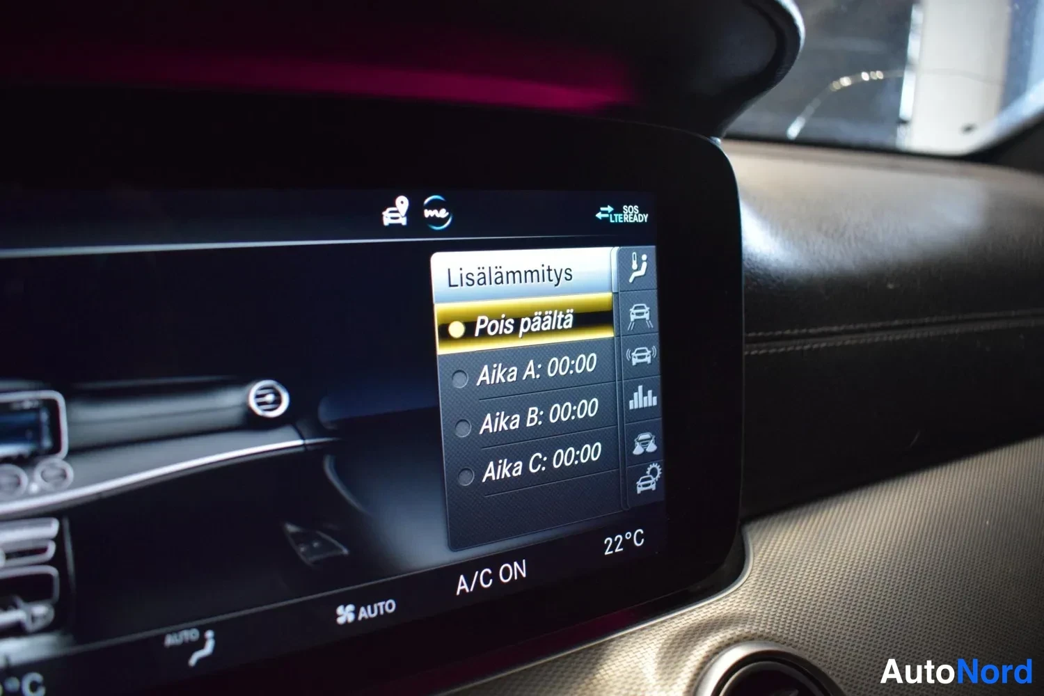 Musta Mercedes-Benz E 220 d 4MATIC 2018, ulkokuva 6 – Raisio