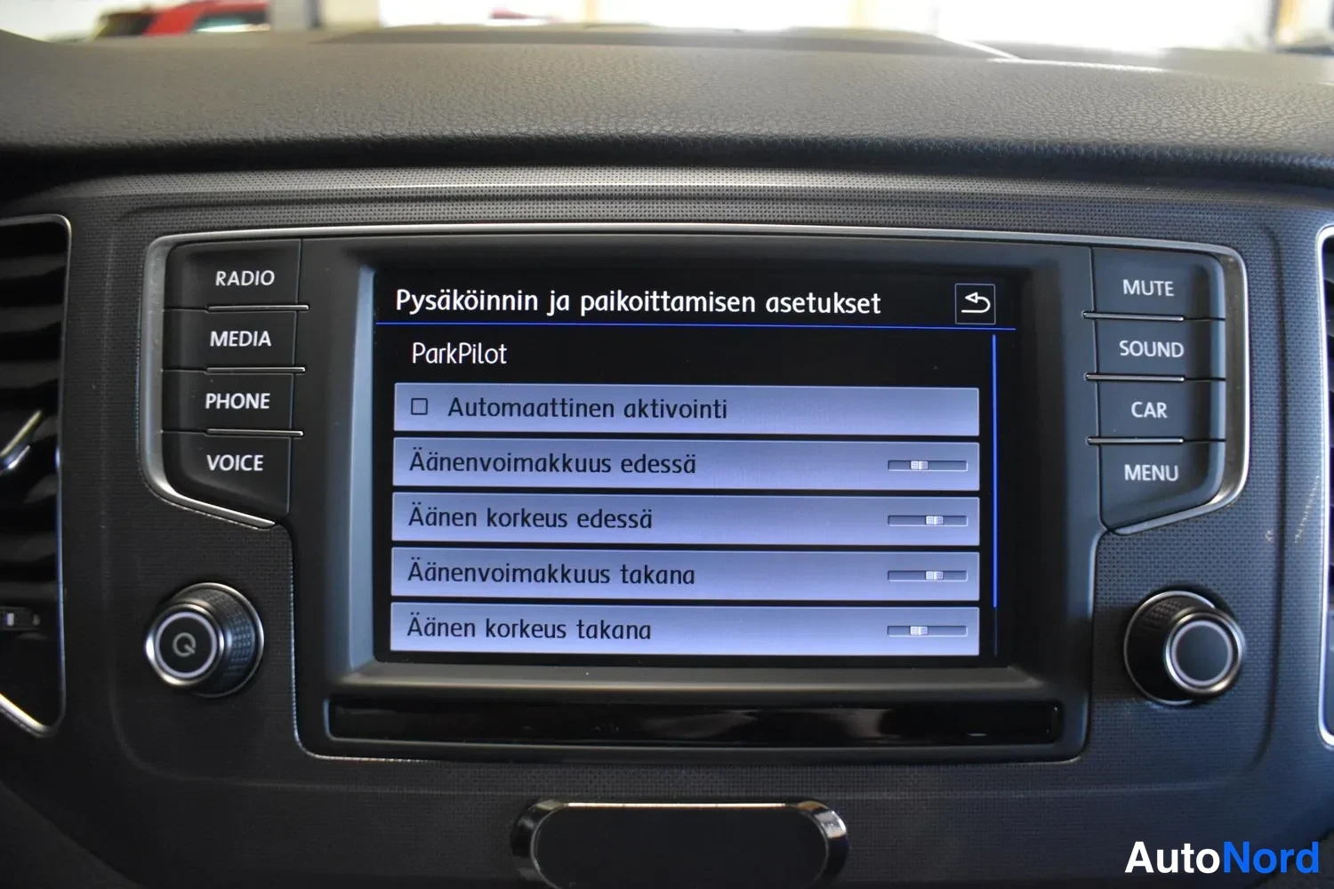 Musta Volkswagen Golf Sportsvan 2017, ulkokuva 26 – Raisio