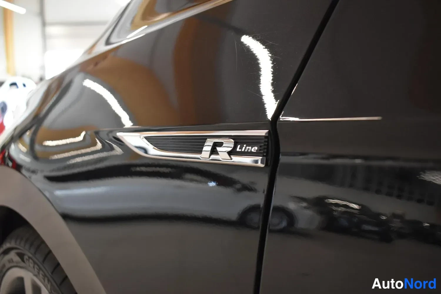 Musta Volkswagen Golf Sportsvan 2017, ulkokuva 7 – Raisio