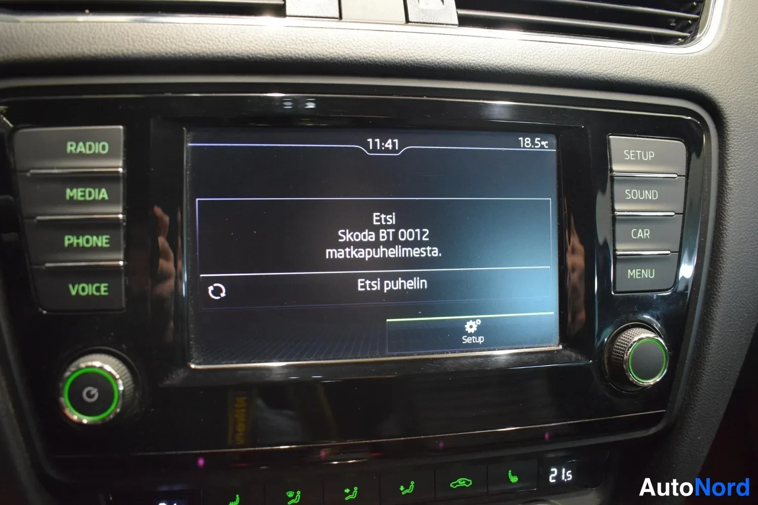 Musta Skoda Octavia 2016, ulkokuva 15 – Raisio