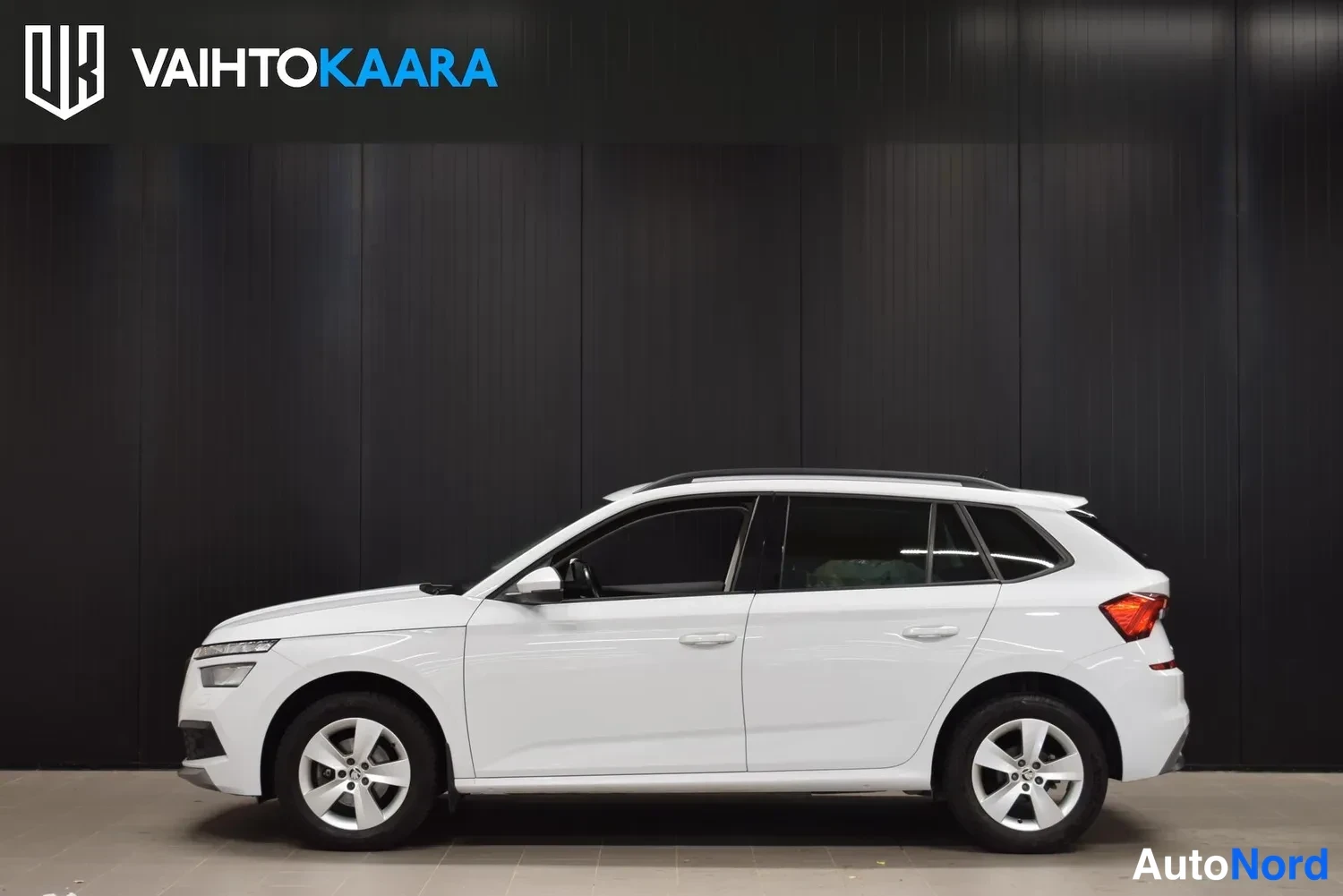 Valkoinen Skoda Kamiq 2022, ulkokuva 2 – Raisio