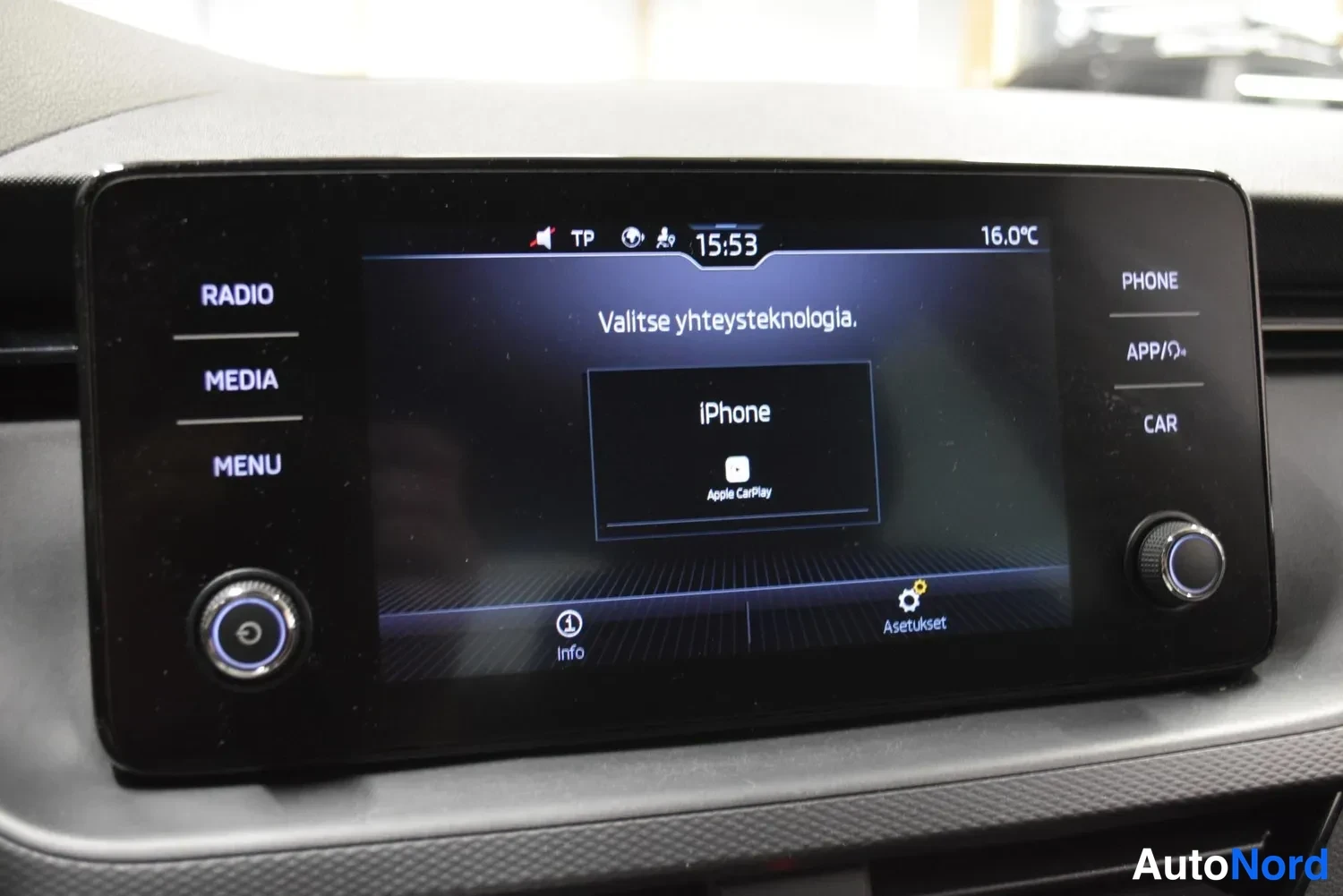 Valkoinen Skoda Kamiq 2022, ulkokuva 19 – Raisio