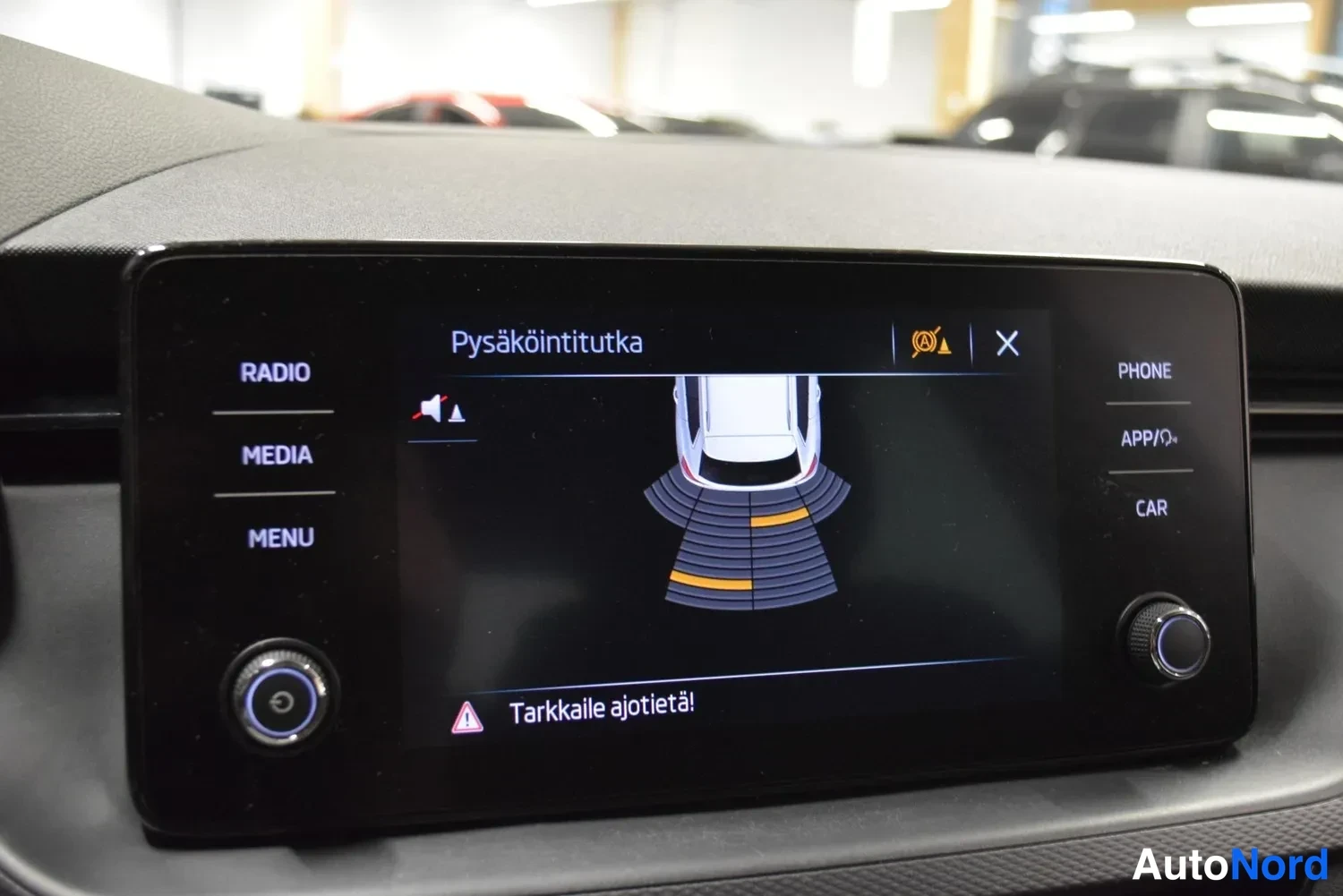 Valkoinen Skoda Kamiq 2022, ulkokuva 20 – Raisio
