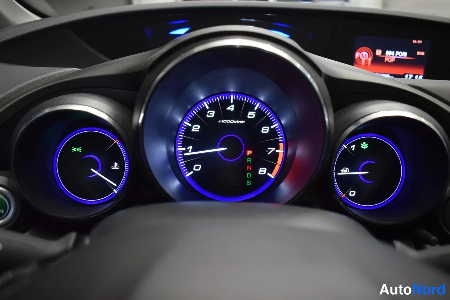 Punainen Honda Civic Tourer 2015, ulkokuva 17 – Raisio