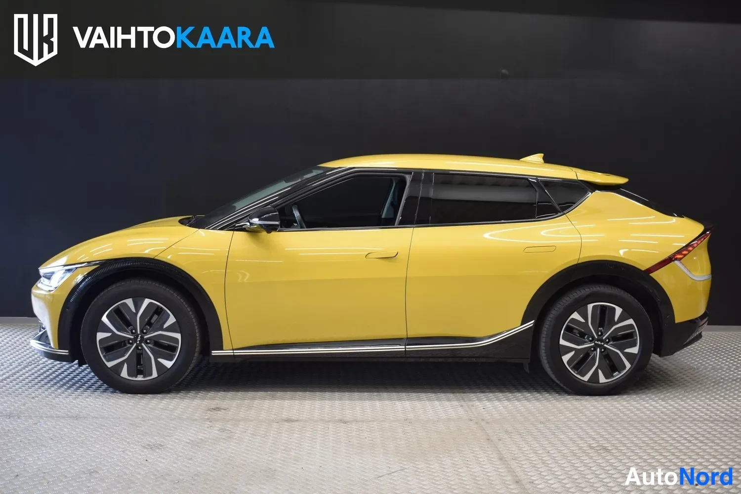 Keltainen Kia EV6 2022, ulkokuva 2 – Raisio