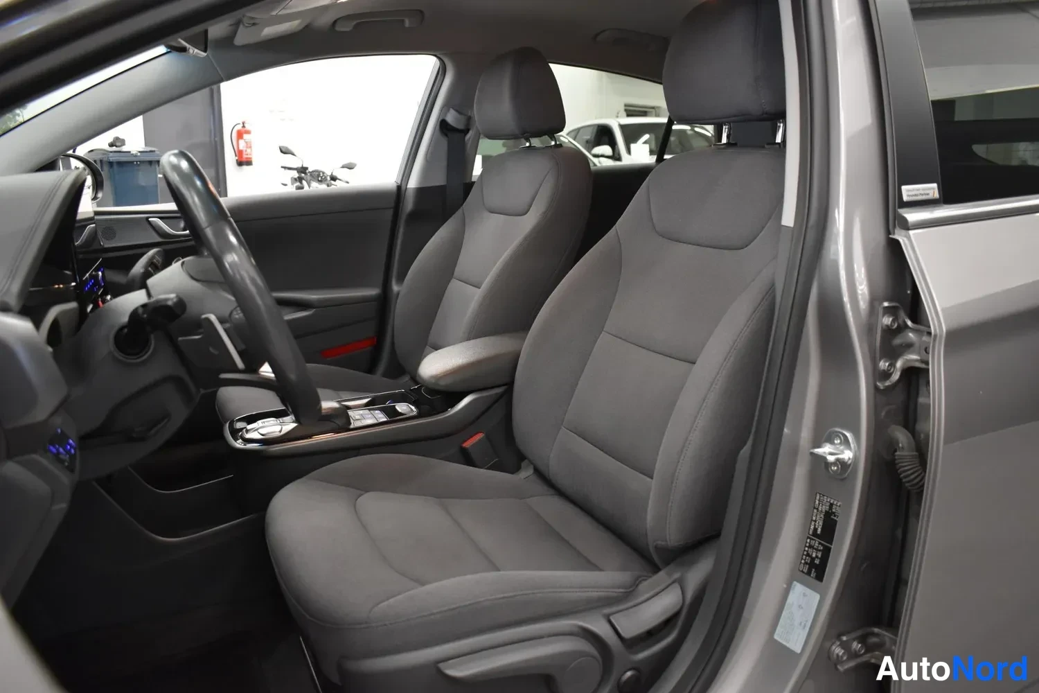 Harmaa Hyundai Ioniq 2020, ulkokuva 7 – Raisio
