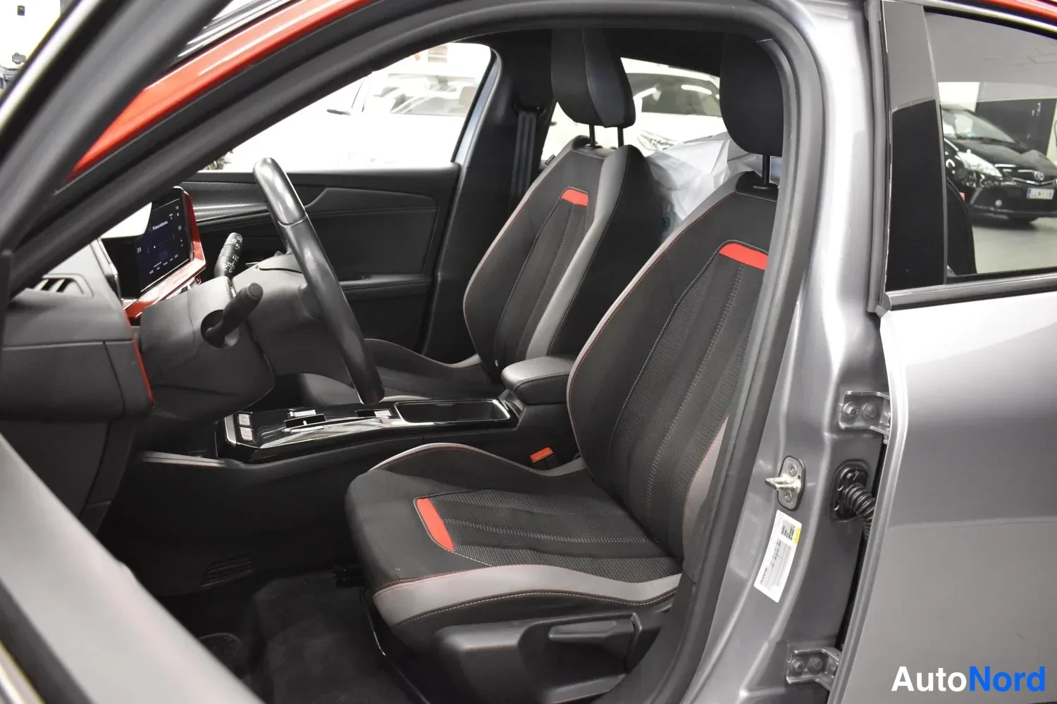 Harmaa Opel Mokka-e 2022, ulkokuva 7 – Raisio